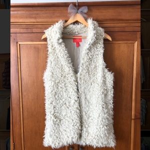 Women’s Faux Fur Vest